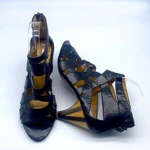 Nine West - Curri Soft Black Leather Cutout Sandals W/Tan & Black Heels Size 7.5